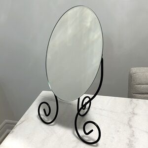 VANITY MIRROR